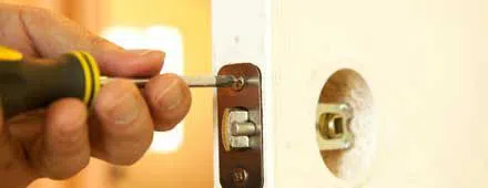 Affordable Locksmith Services Washington, DC 202-715-9856 - 24-hour-lock-key-01
